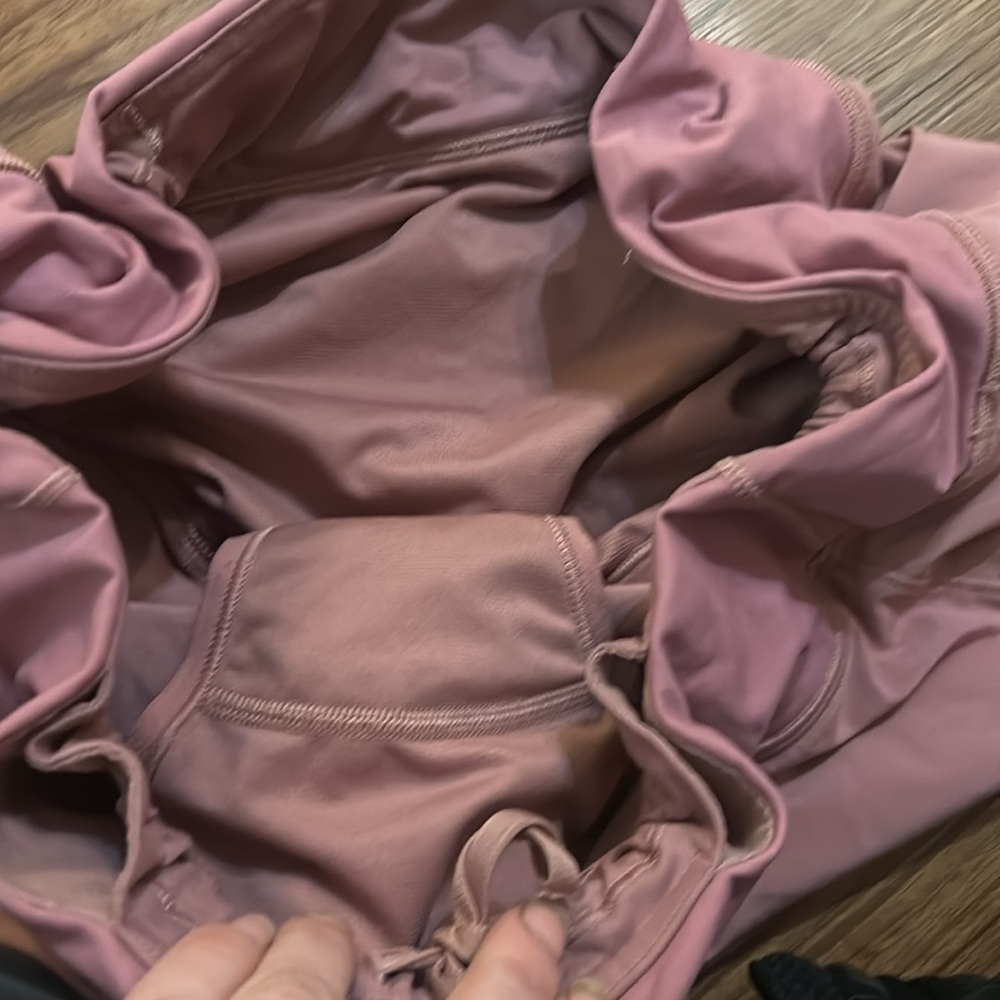 Lululemon Speed Up Short 2.5" Quicksand Size 10 - image 3